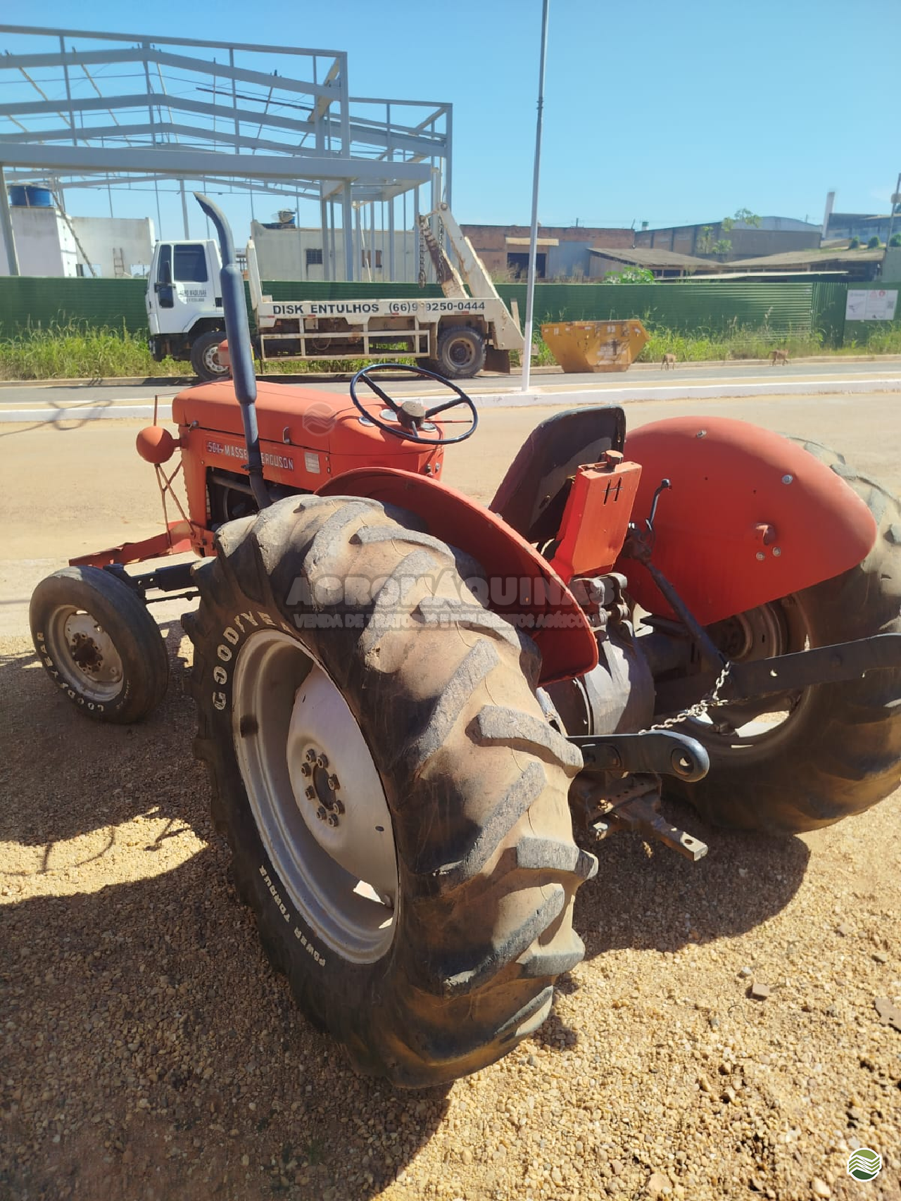 TRATOR MASSEY FERGUSON MF 50 Tração 4x2 Agromáquinas COLNIZA MATO GROSSO MT